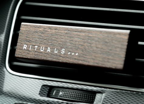 rituals car perfume.